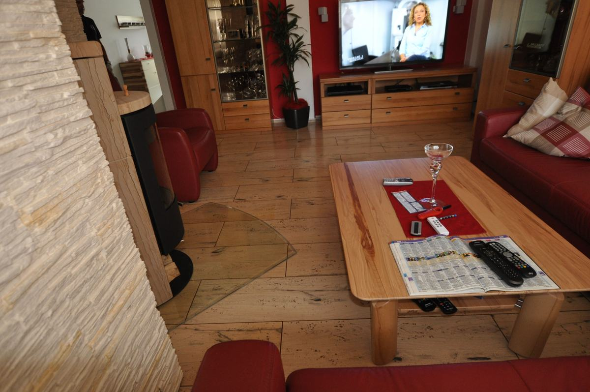 Holz 04 Wohnzimmer 13 Digital Druck Fliese 3_1200 – Korkboden Referenz von Naturo Bodenbeläge