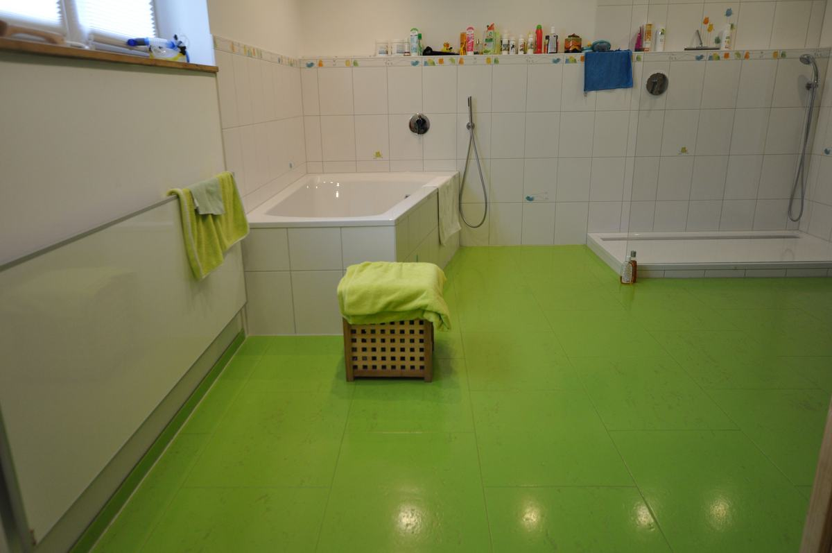 Colour Gruen Bad Sauna Riedstadt – Korkboden Referenz von Naturo Bodenbeläge