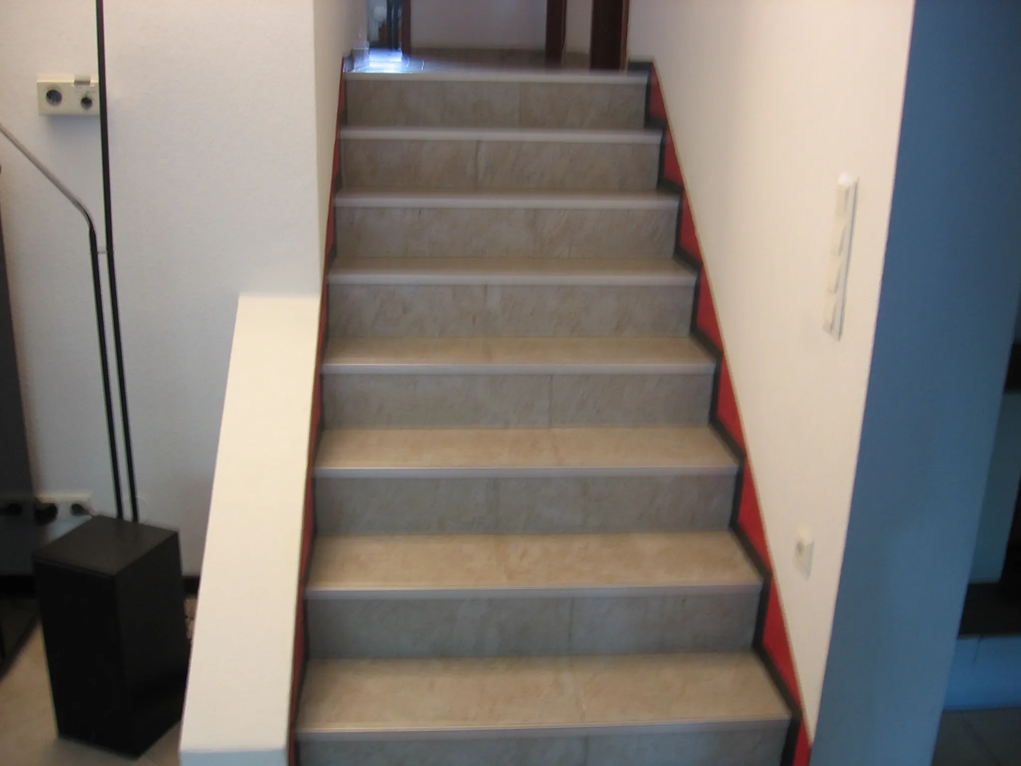 Modern Treppe Friedrichsdorf – Korkboden Referenz von Naturo Bodenbeläge
