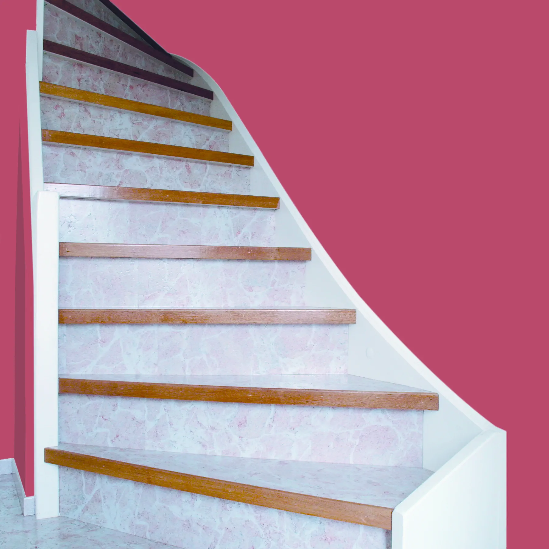 Marmor Kork Treppe – Korkboden Referenz von Naturo Bodenbeläge
