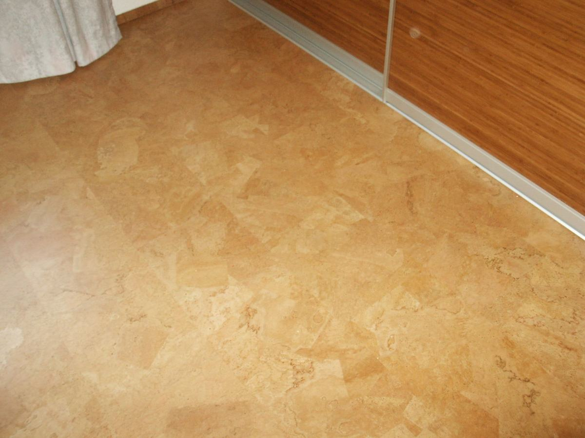 Schlafzimmer 05 Nazare 1_1200 – Korkboden Referenz von Naturo Bodenbeläge